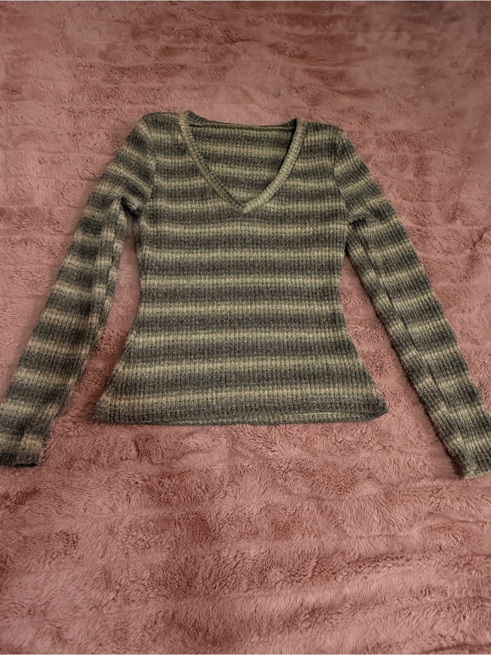 Green cropped long sleeve